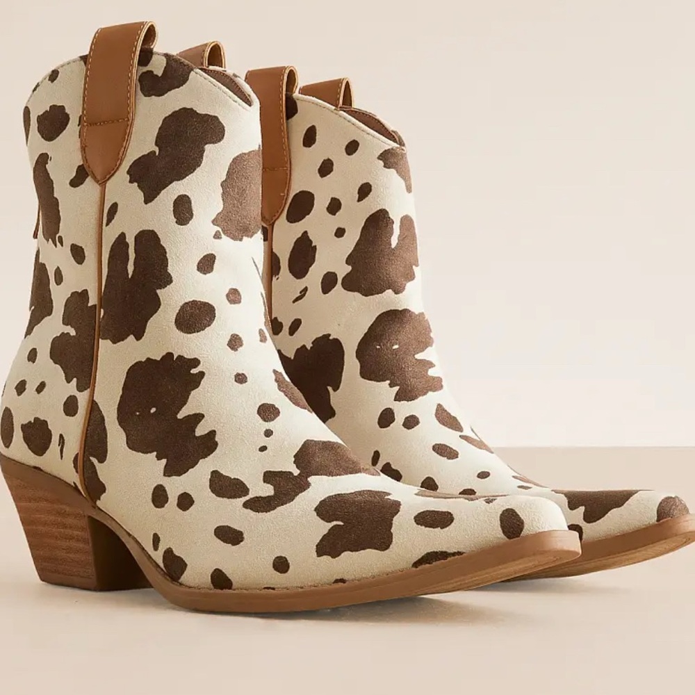Buckle Brown and Cream Ankle Boots